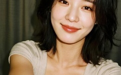 王冰冰是97年还是90年